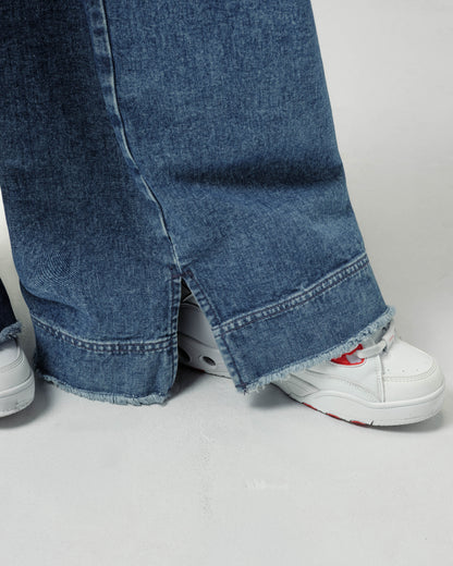 Destroyer. 32”. Dark Stone.