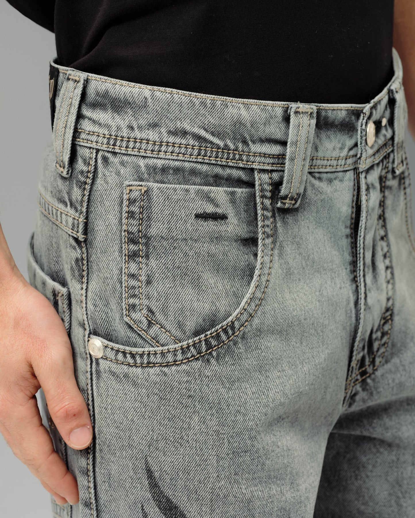 Flame Karatz. 23". Black Vintage.