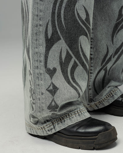 Flame Karatz. 23". Black Vintage.