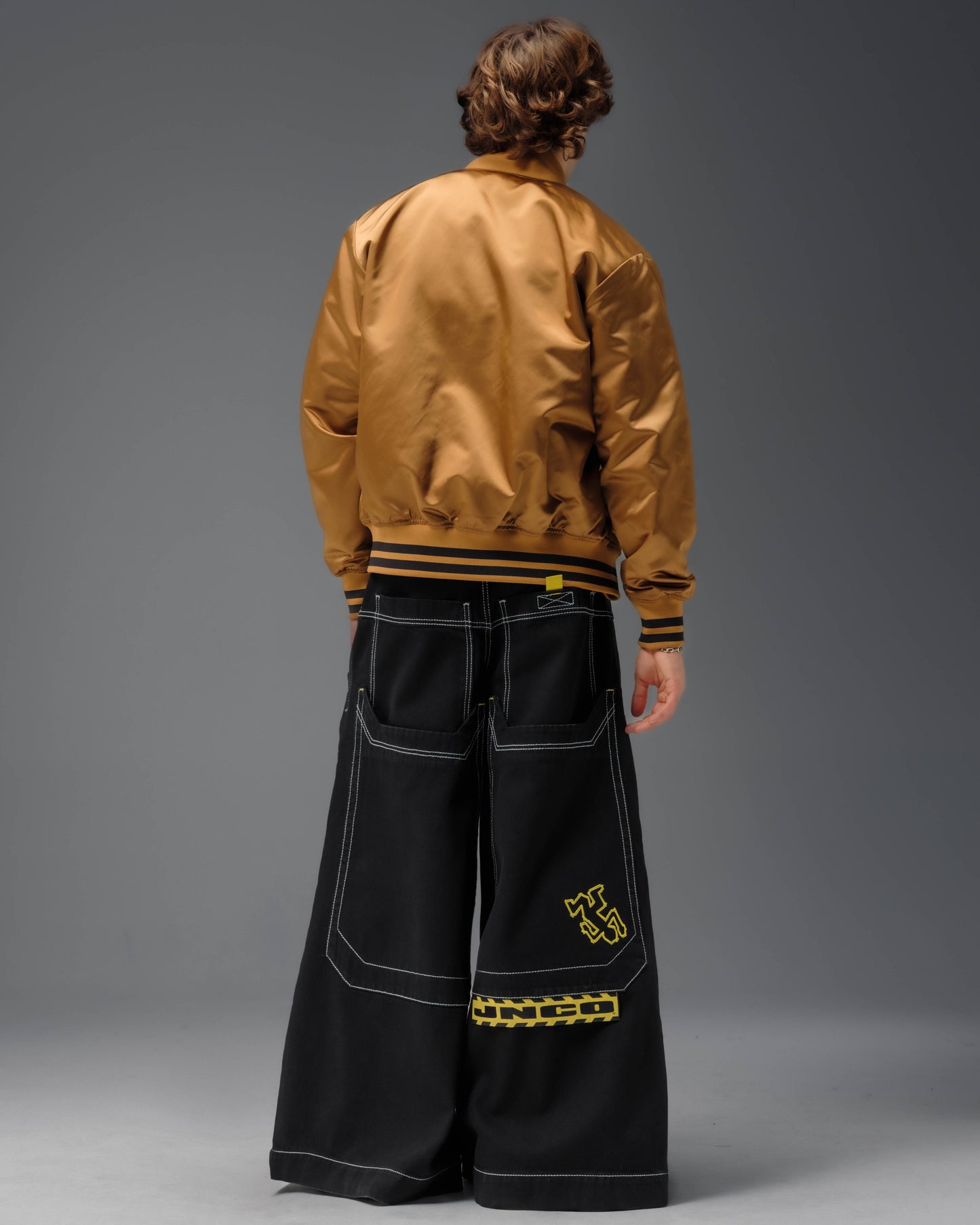 Crime Scene. 50". Jet Black.