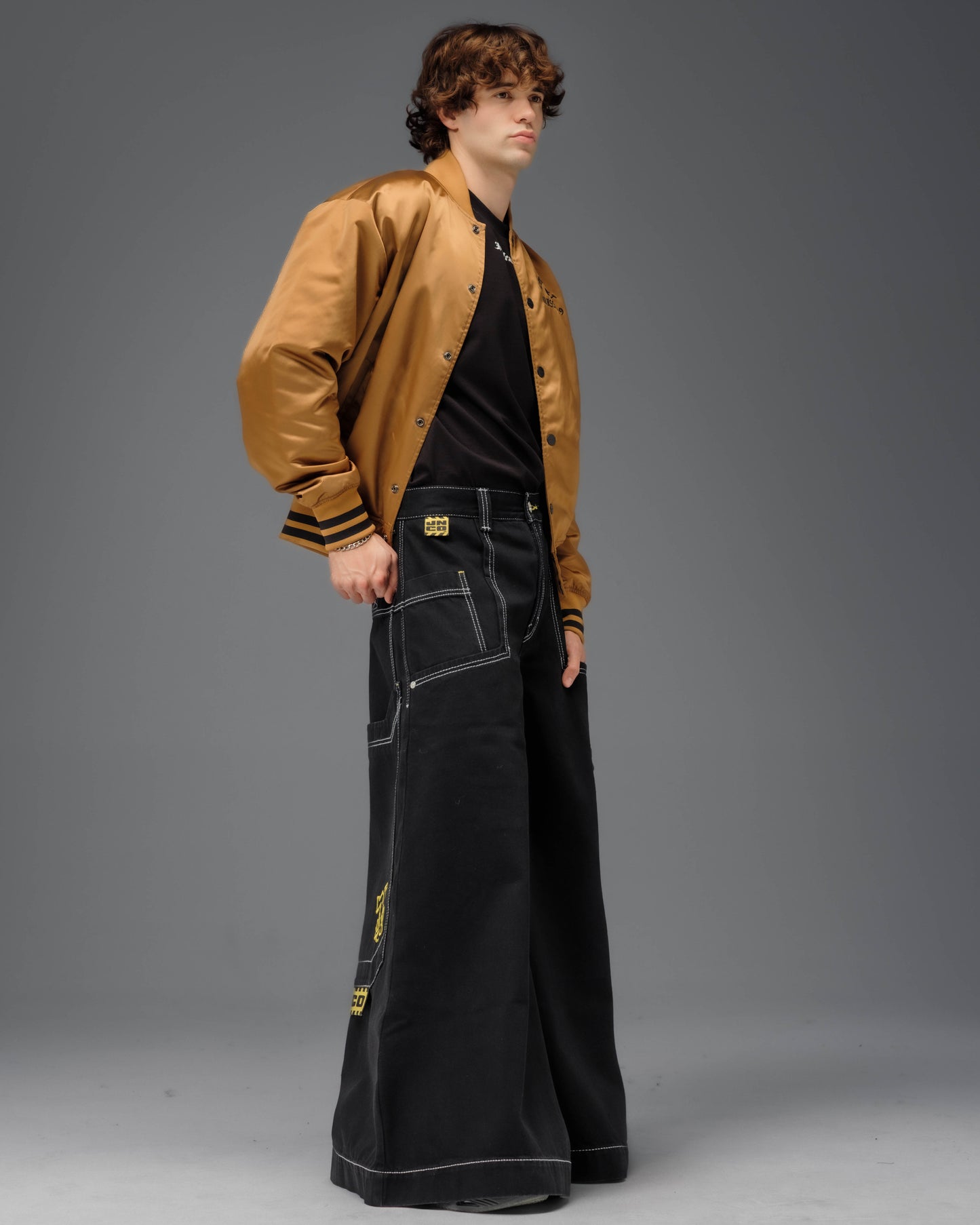 Crime Scene. 50". Jet Black.