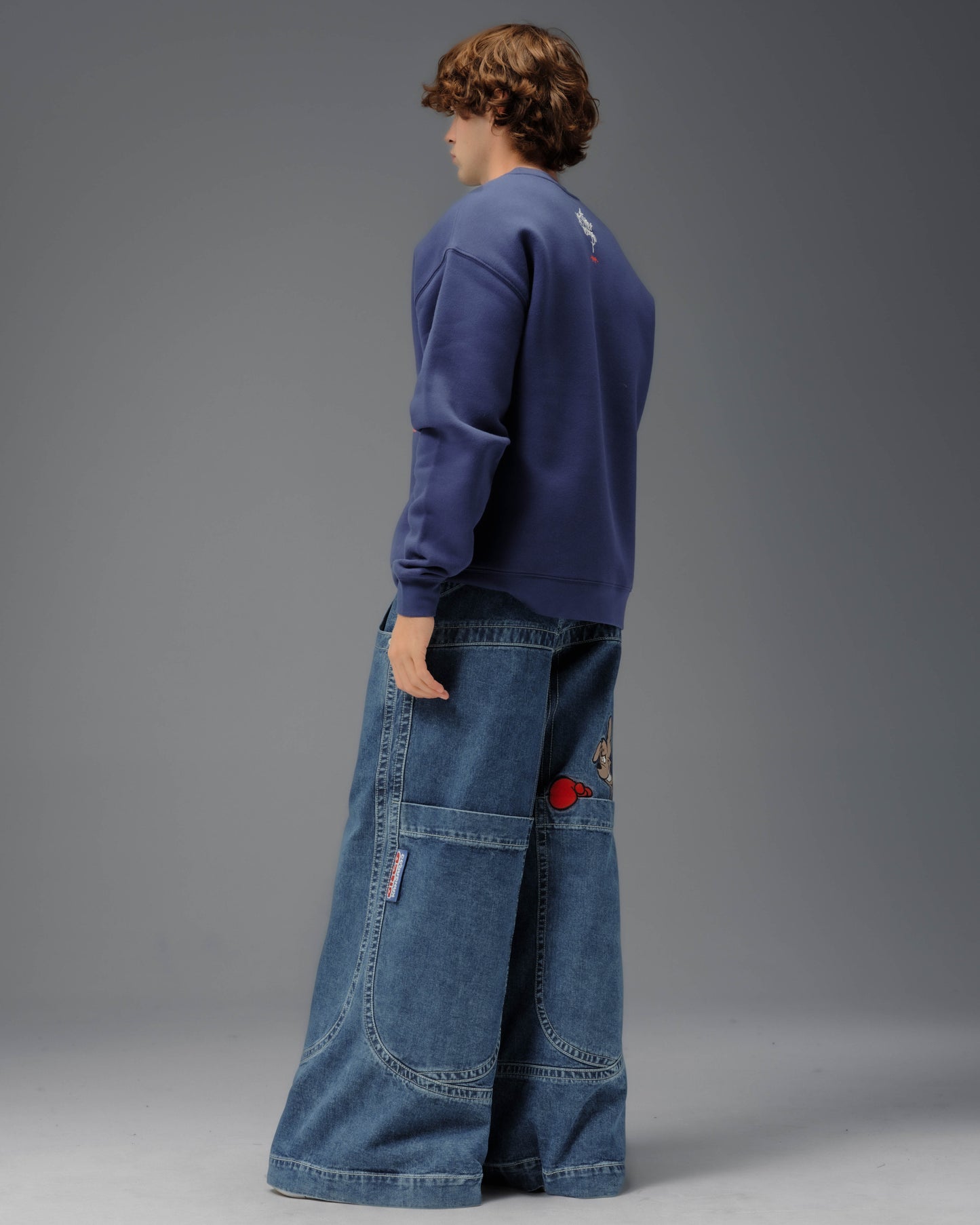 Kangaroo. 34". Dark Stone.