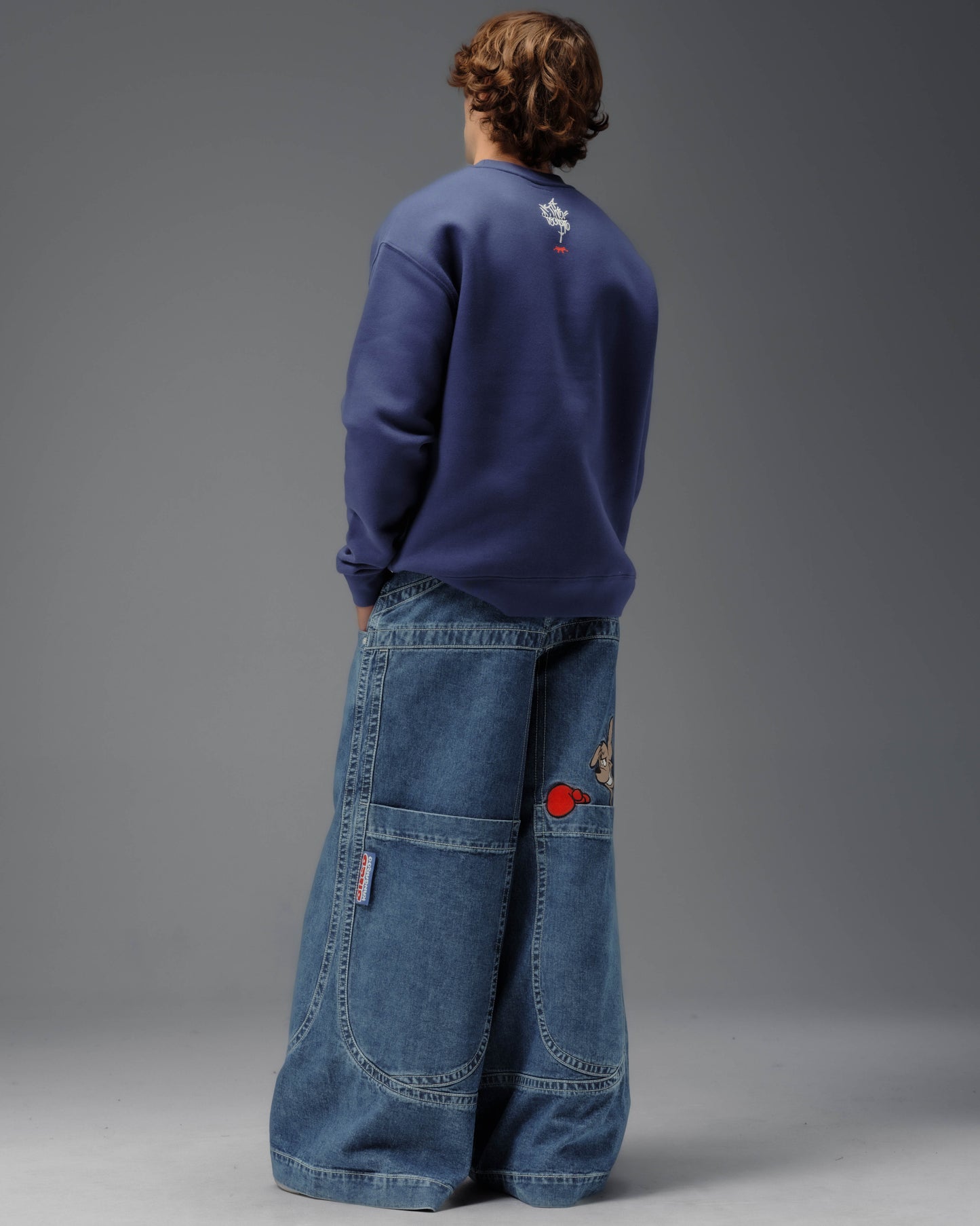 Kangaroo. 34". Dark Stone.