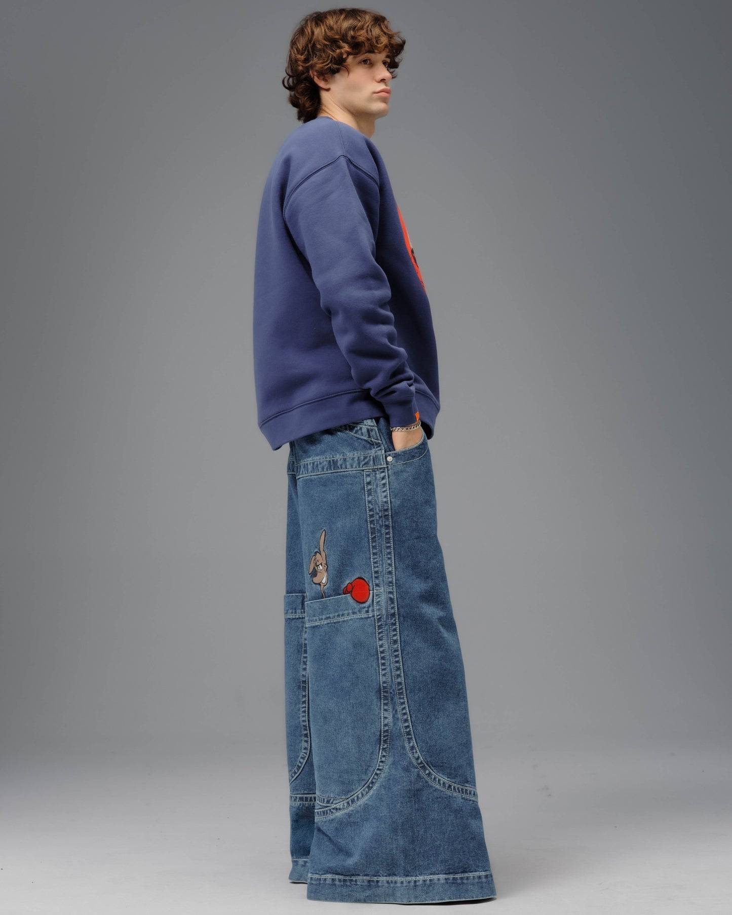 Kangaroo. 34". Dark Stone.