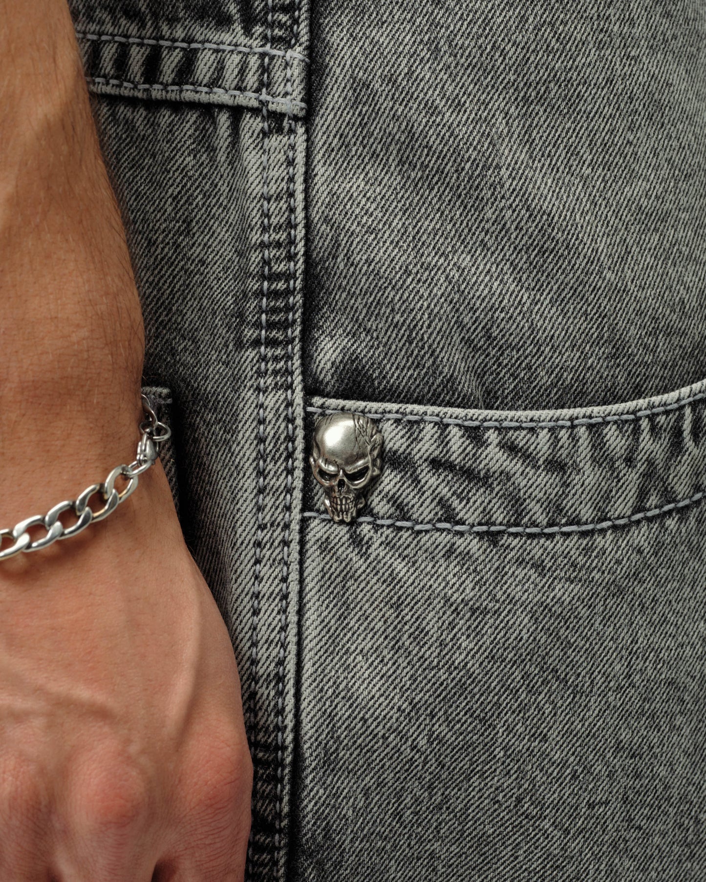 Hellfire. 26". Black Vintage.