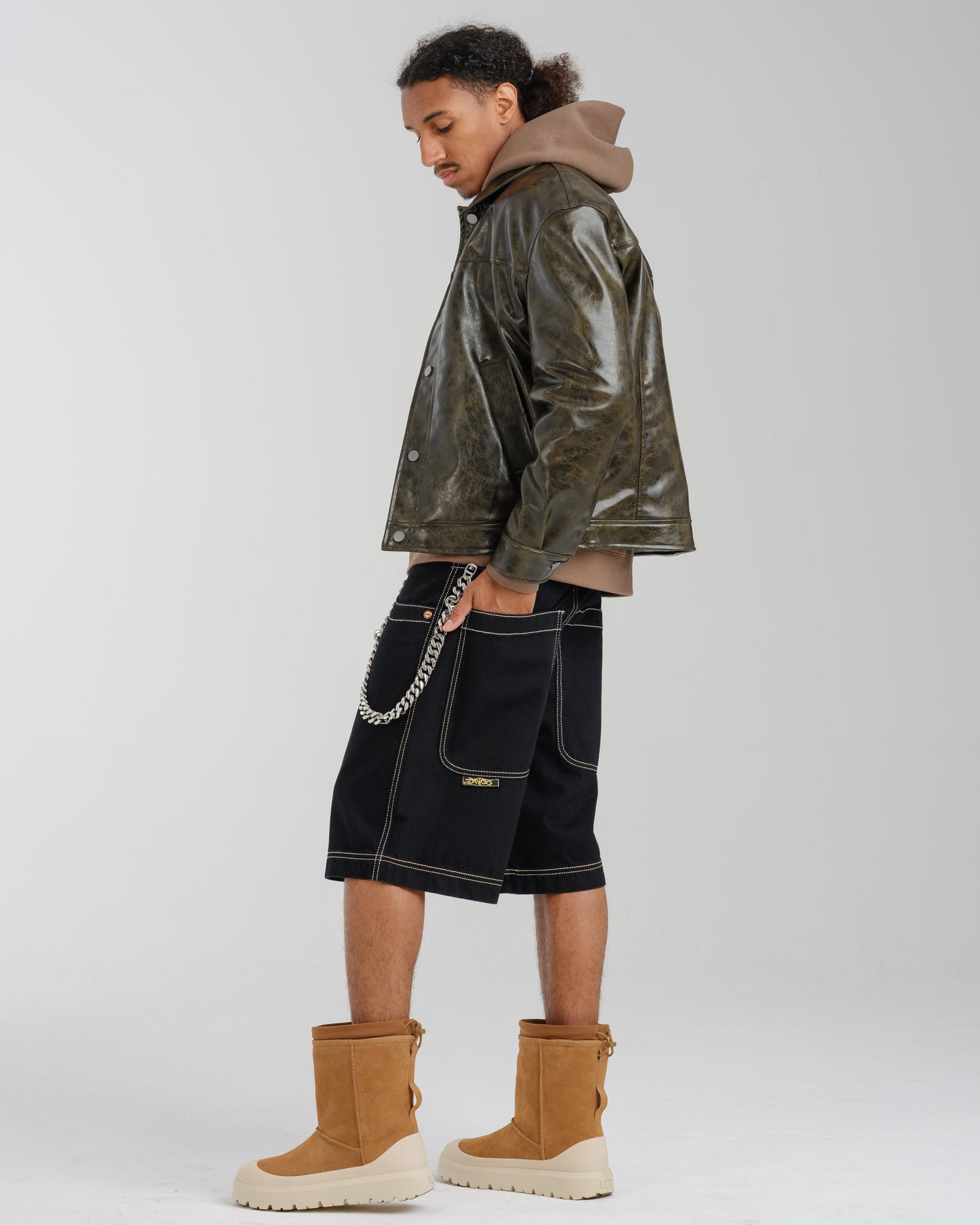 101 Twin Cannon Shorts. 14". Black/Gold J.