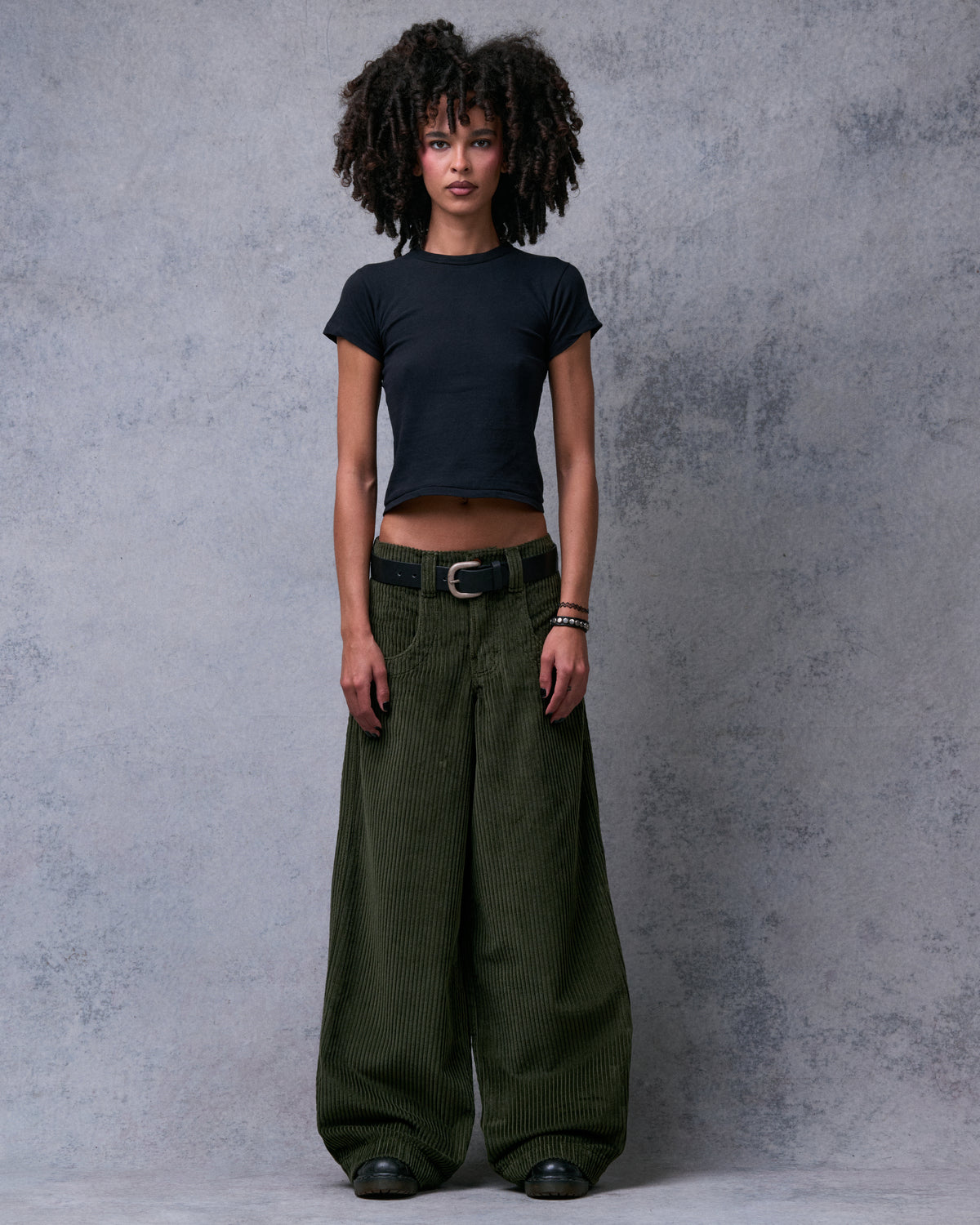 W101 Twin Cannon. 26". 4 Wale Corduroy. Moss.