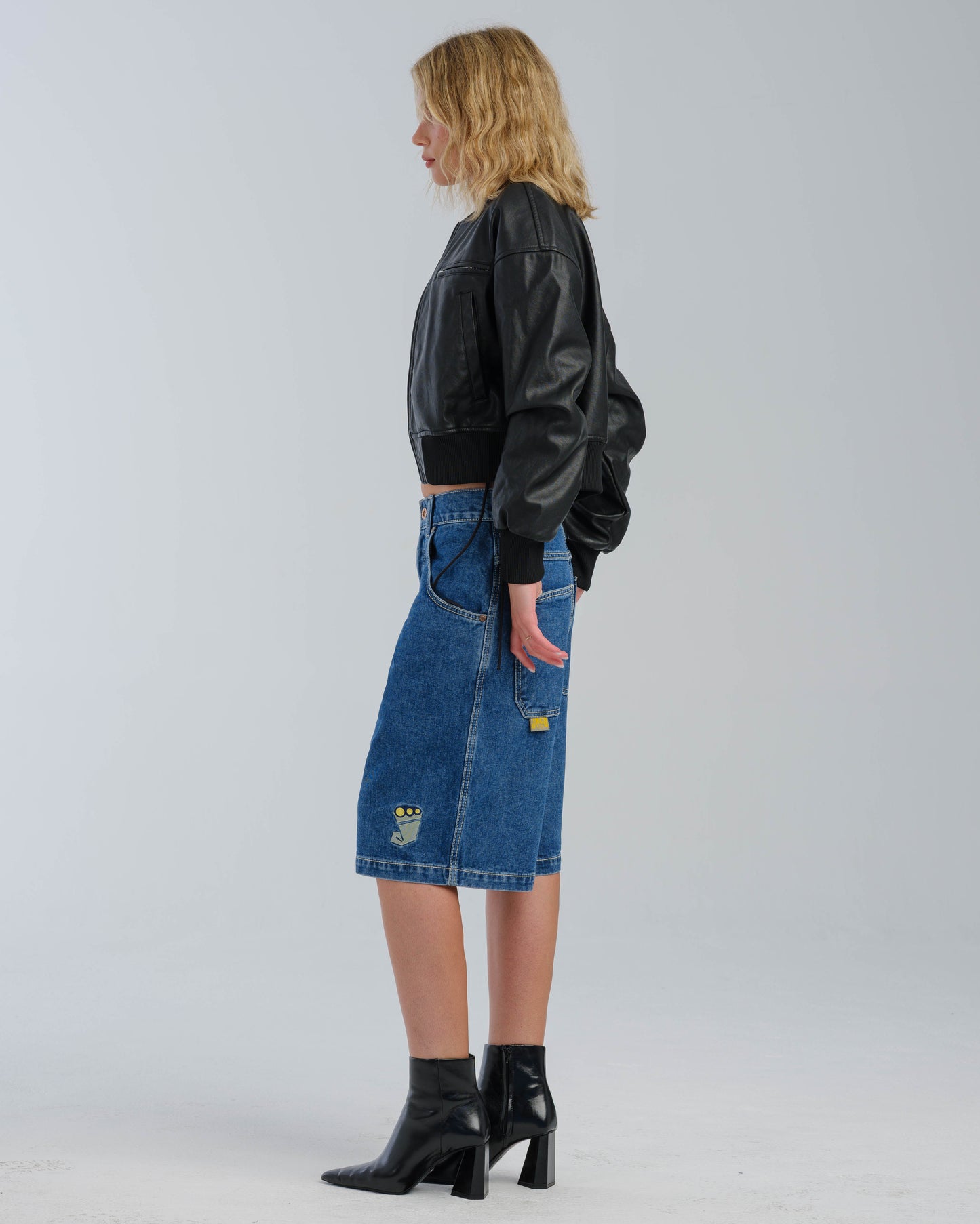 W179 Pipes Shorts. 14" Inseam. Dark Stone.