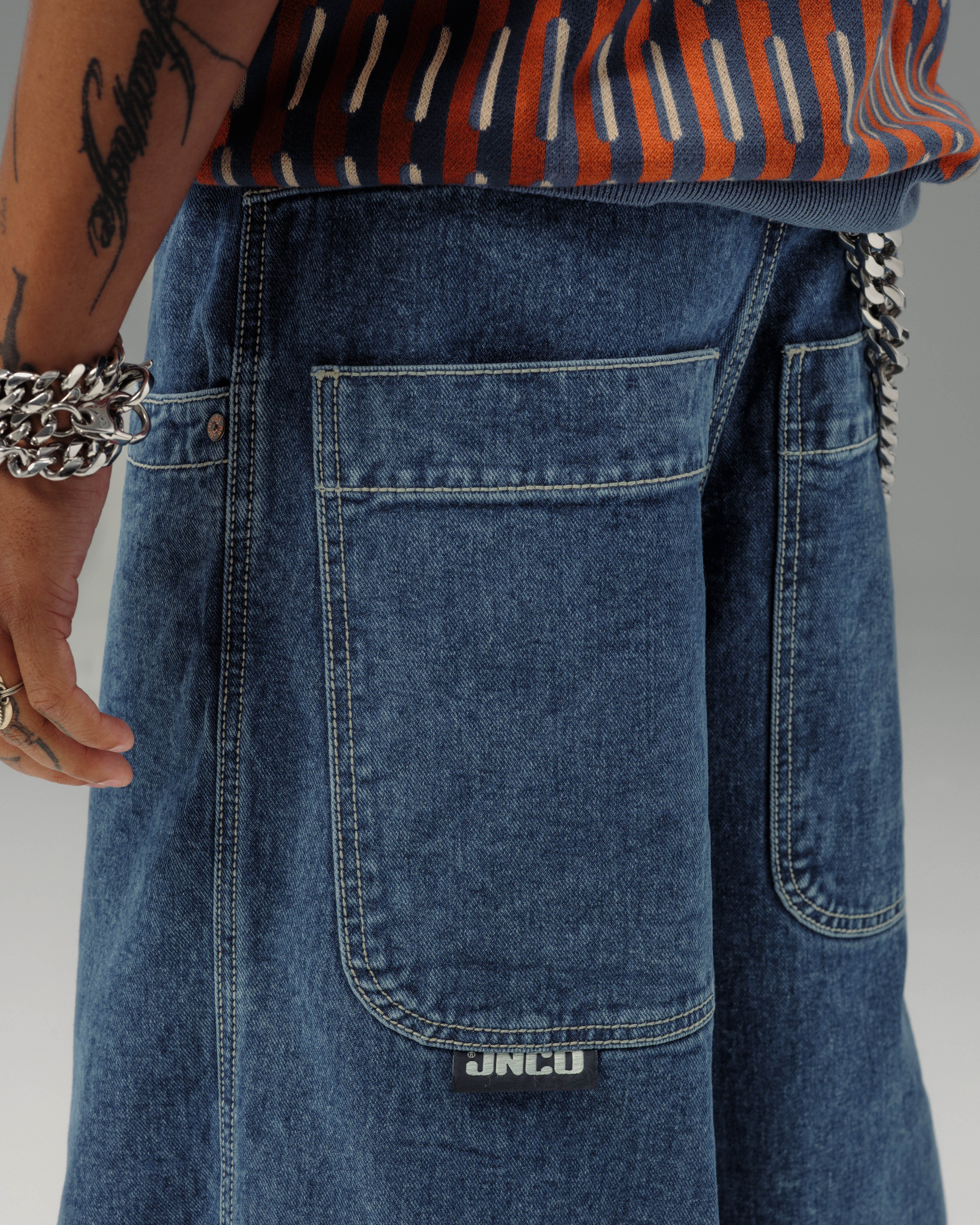 101 Twin Cannon Jeans. 26