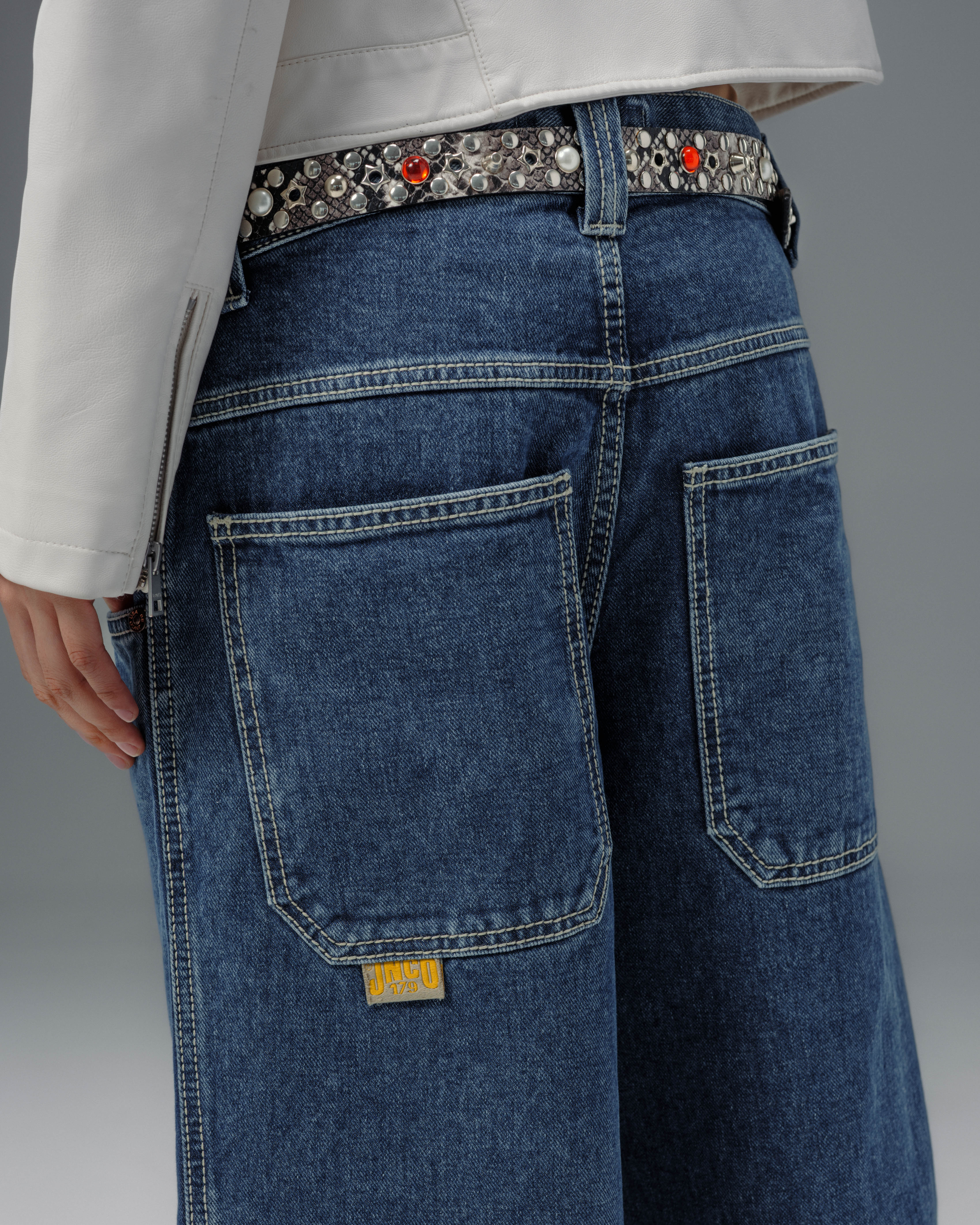 179 Pipes Jeans. 23