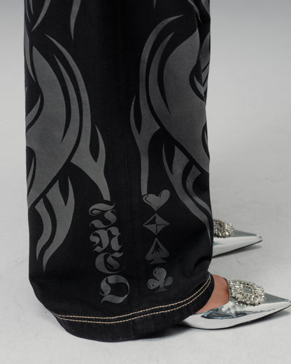 W Flame Karatz. 23". Jet Black.