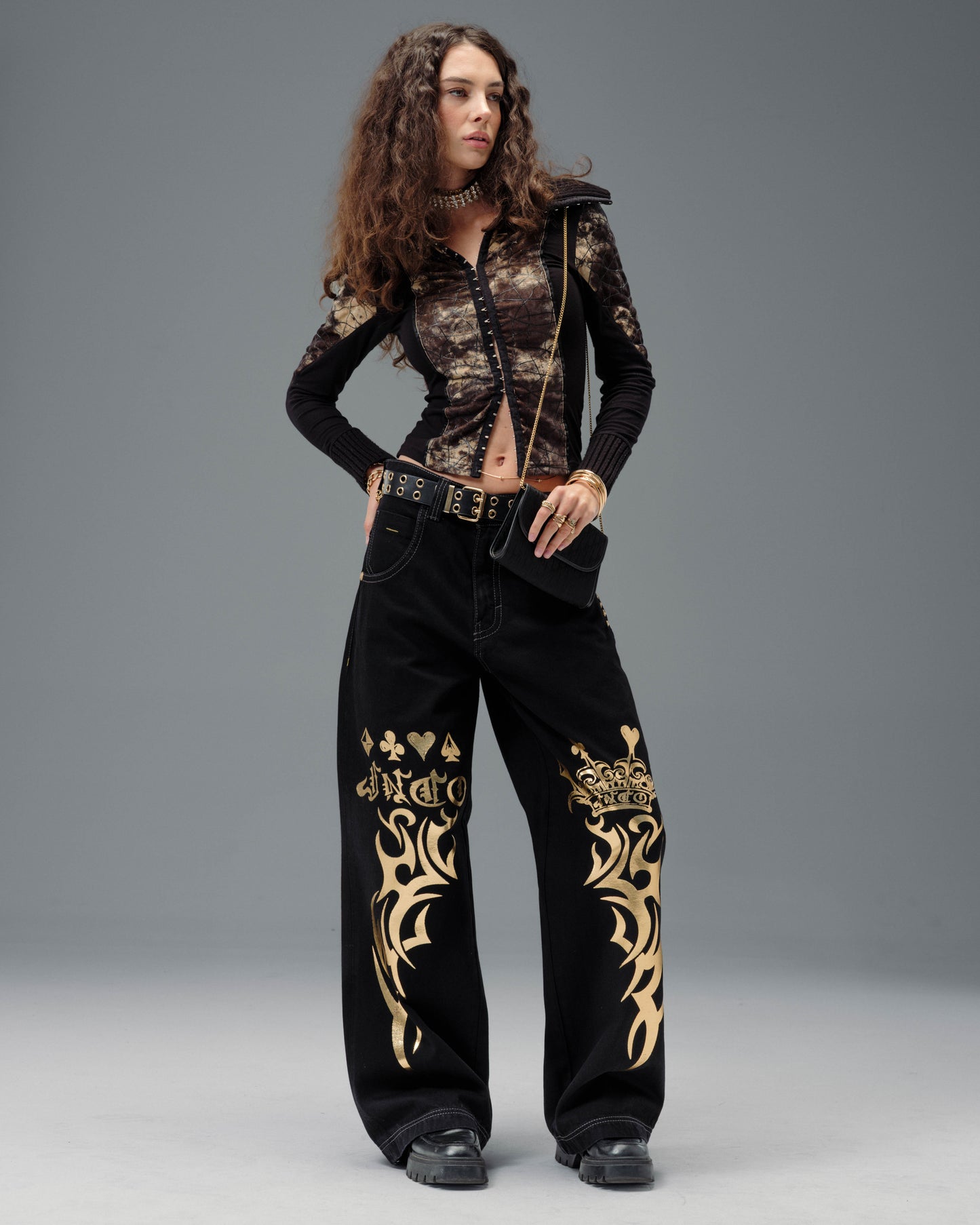 W Gambler. 23". Jet Black.