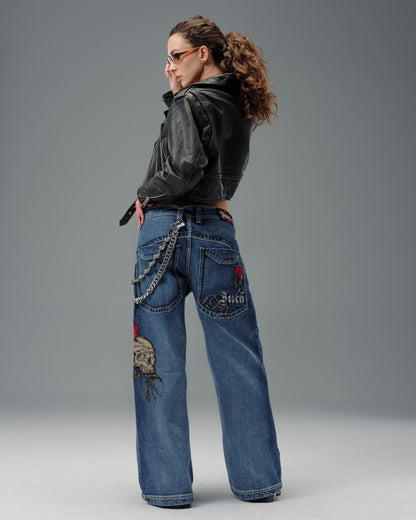 W Skull & Roses. 24". Hand-Sand Dark Stone.