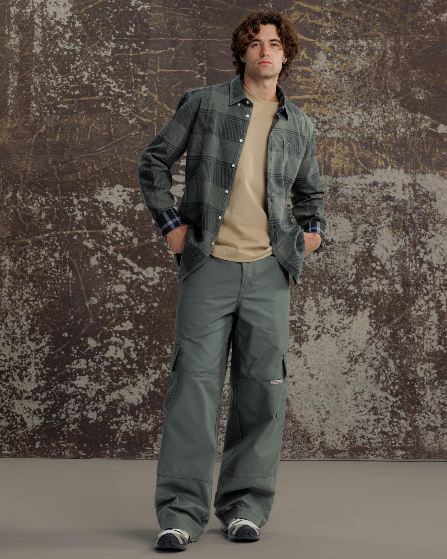 Indicator Cargo Pants. 22”. Olive.