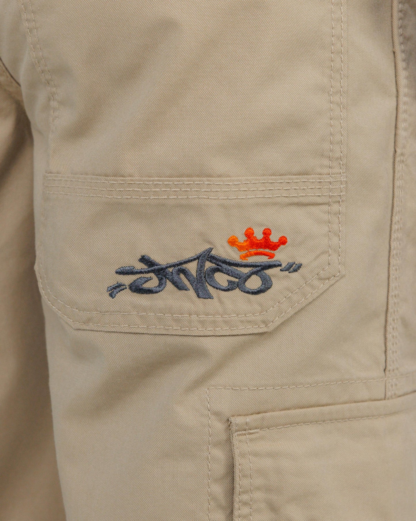 Indicator Cargo Pants. 22”. Khaki.