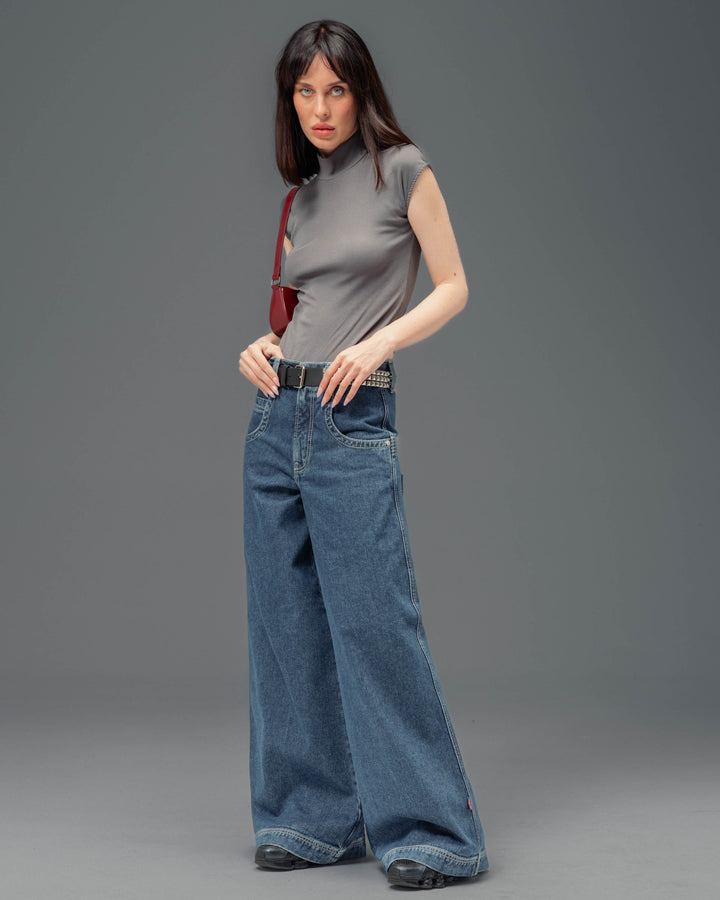 W Battle. 30". Dark Stone.