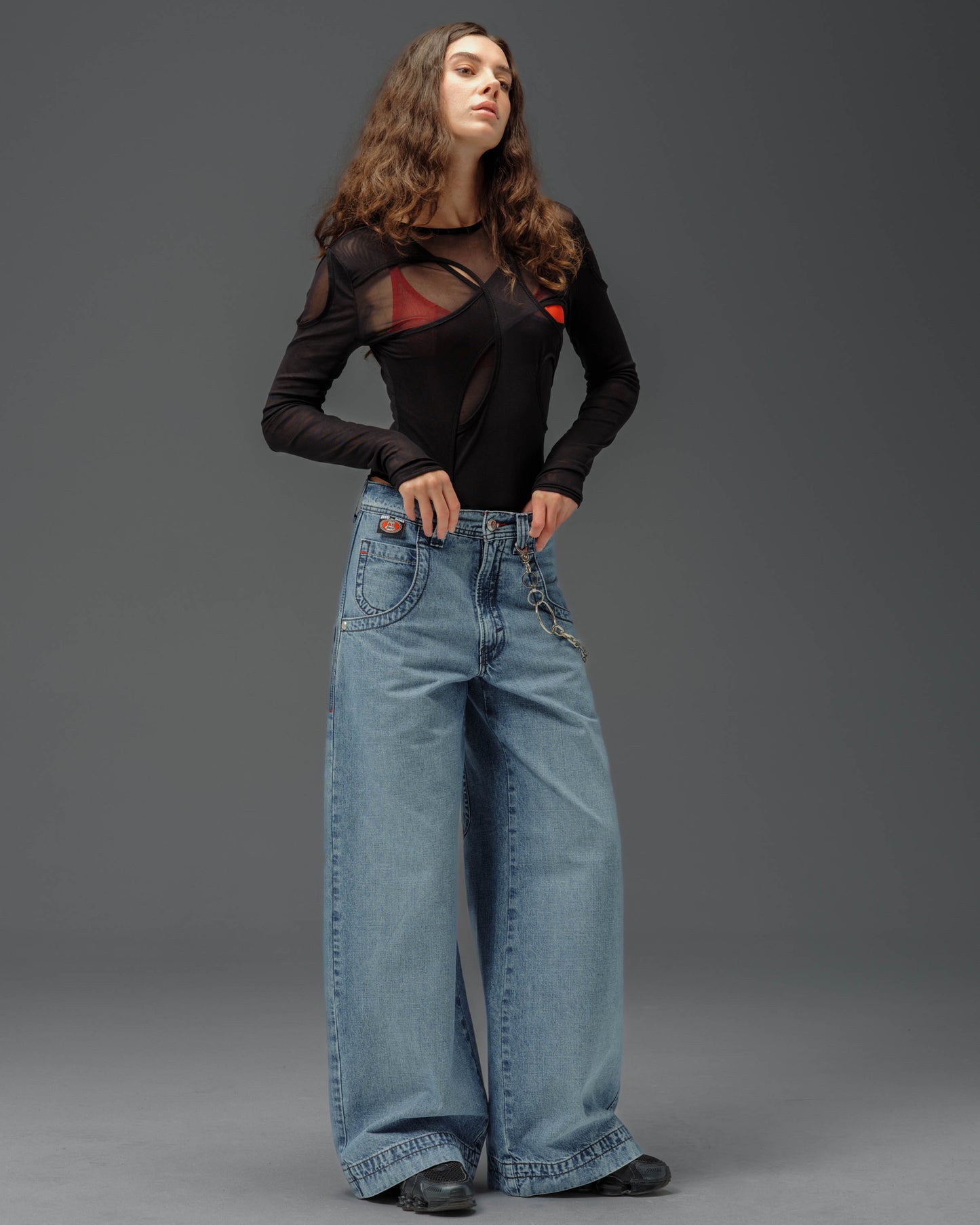 W Big Rig. 26". Hand-Sand Vintage.