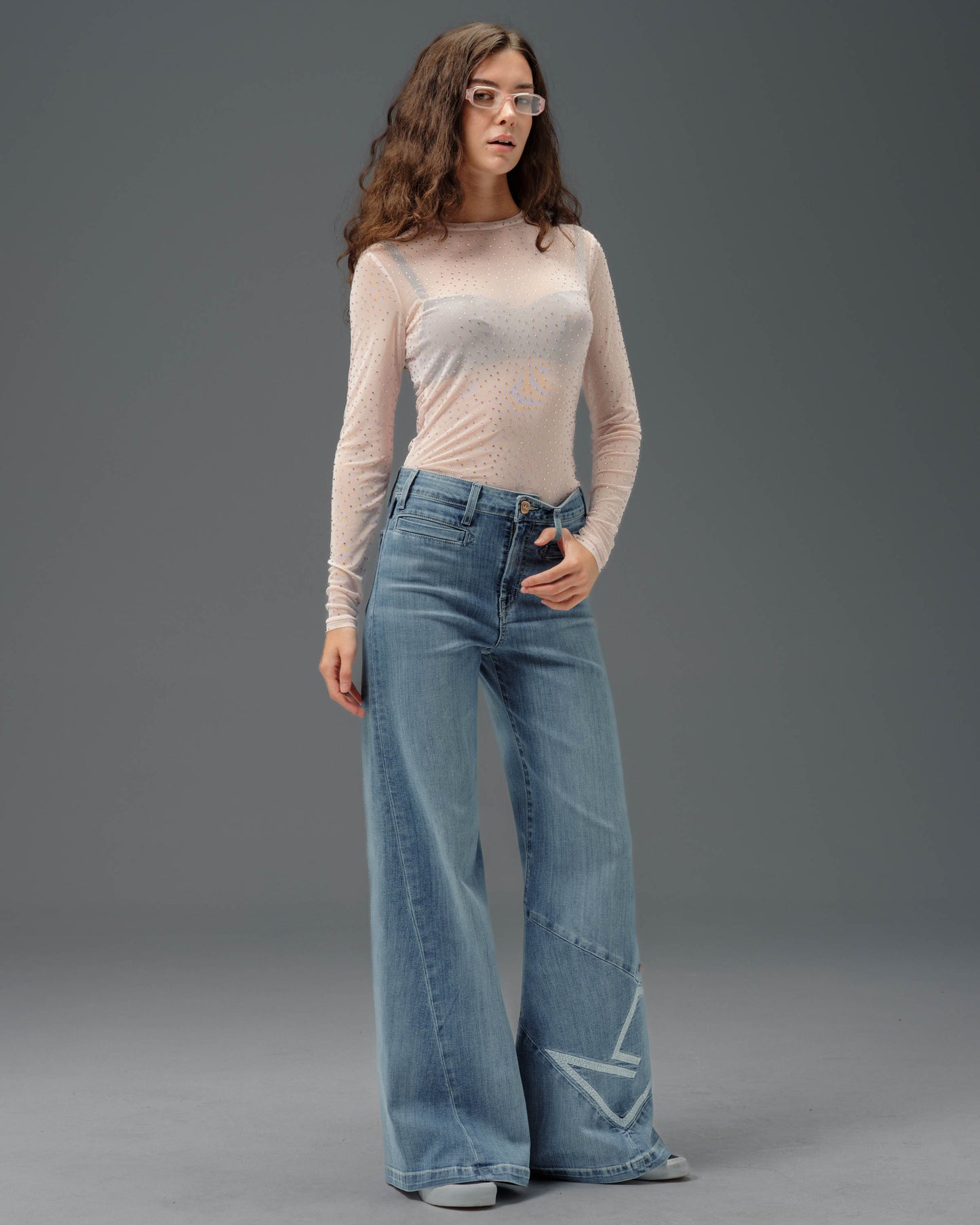 Kyanite. 30". Antique.