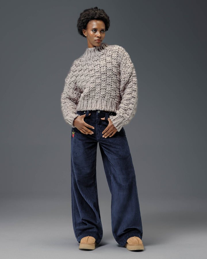 W179 Pipes. 23". 4 Wale Corduroy. Navy.