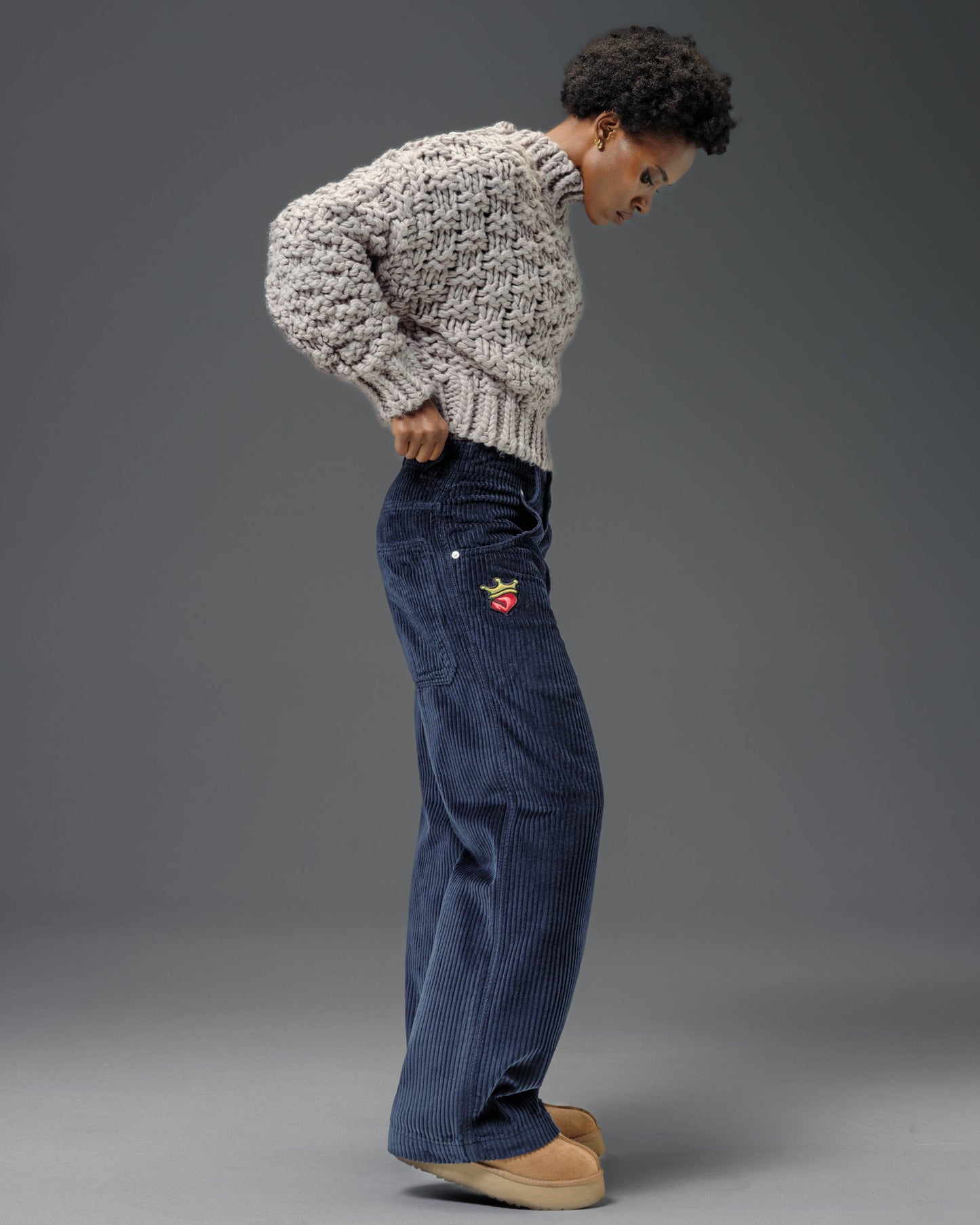 W179 Pipes. 23". 4 Wale Corduroy. Navy.