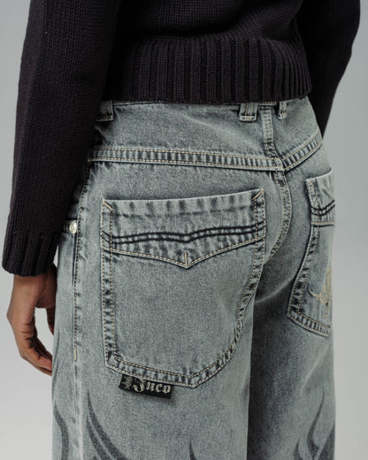 W Flame Karatz. 23". Black Vintage.