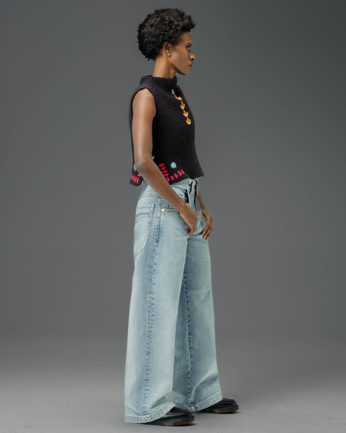 W Gambler. 23". Hand-Sand Vintage.