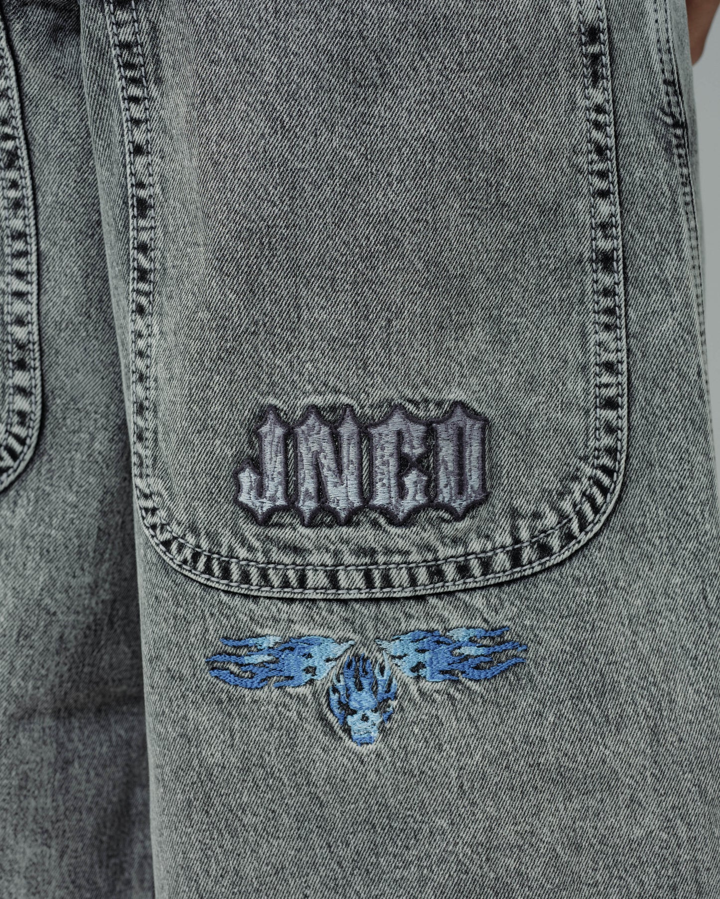 W Hellfire. 26". Black Vintage.