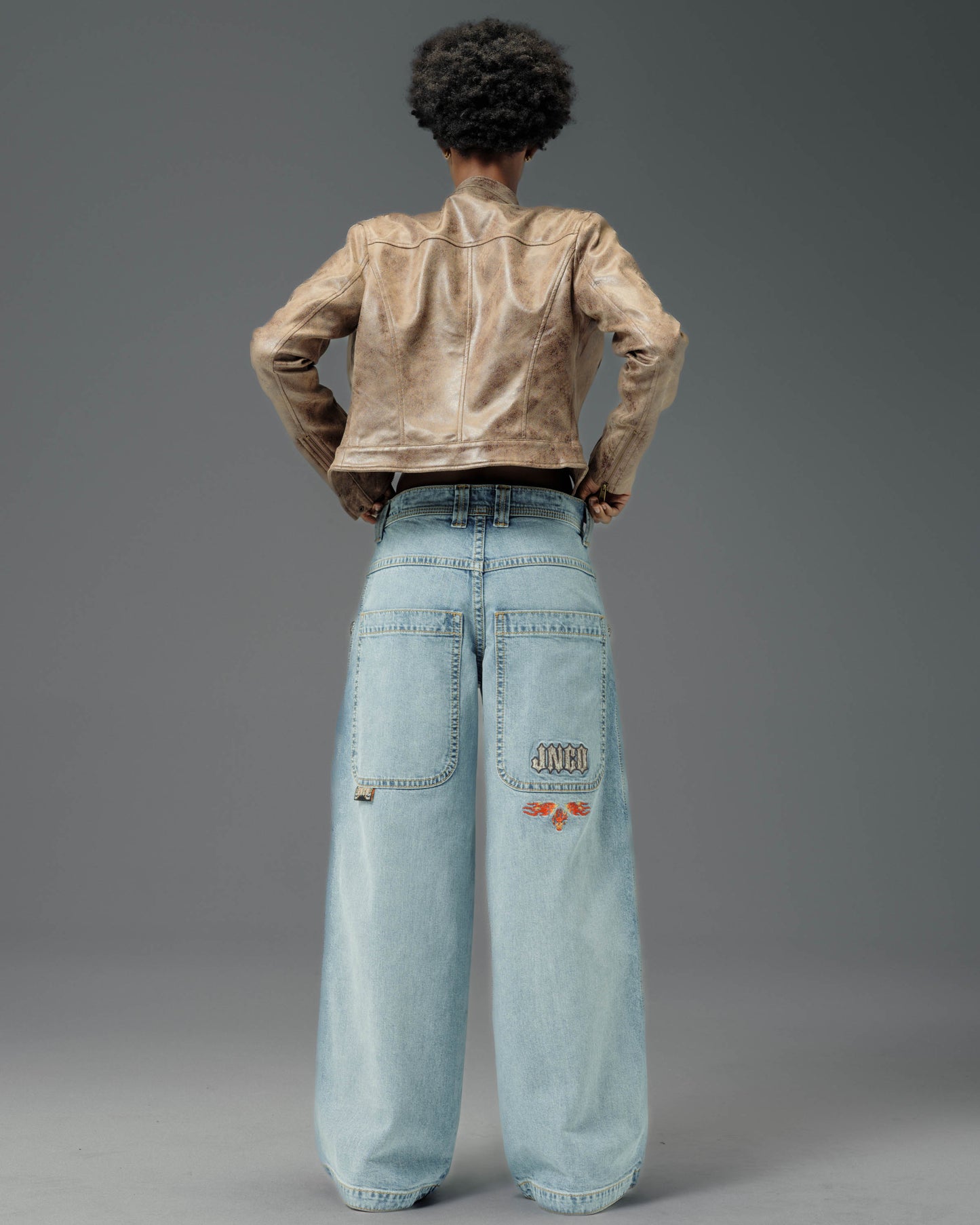 W Hellfire. 26". Hand-Sand Vintage.