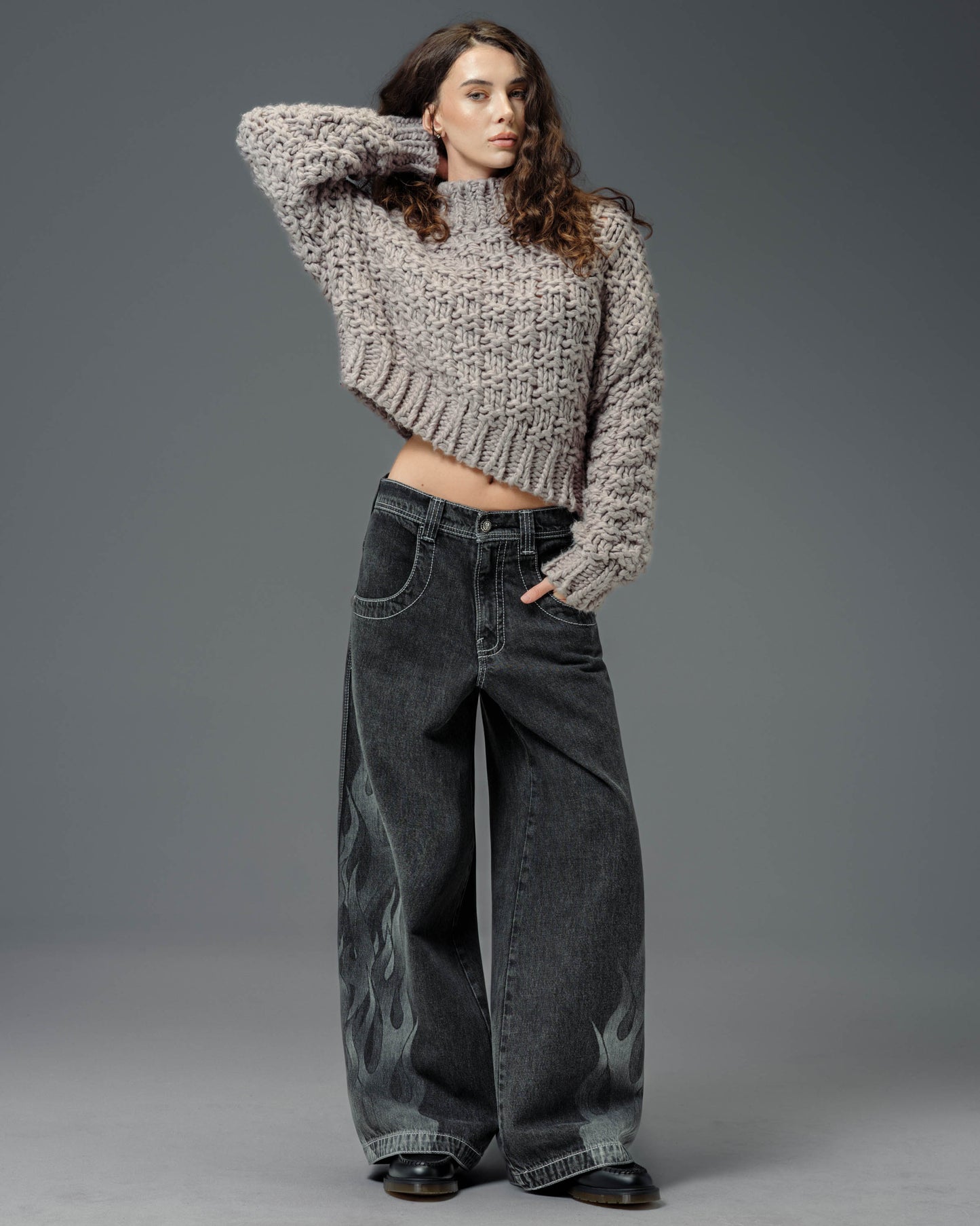 W Flame Hellfire. 26". Black Vintage.