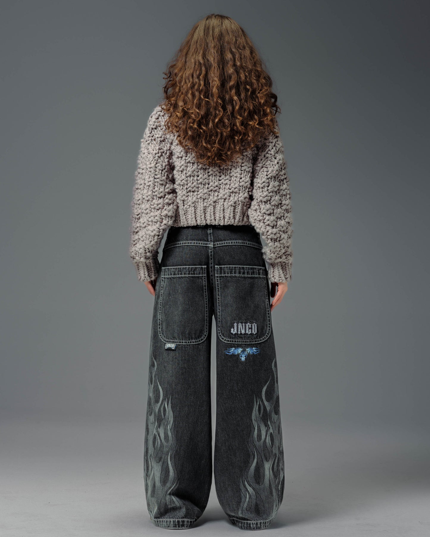 W Flame Hellfire. 26". Black Vintage.