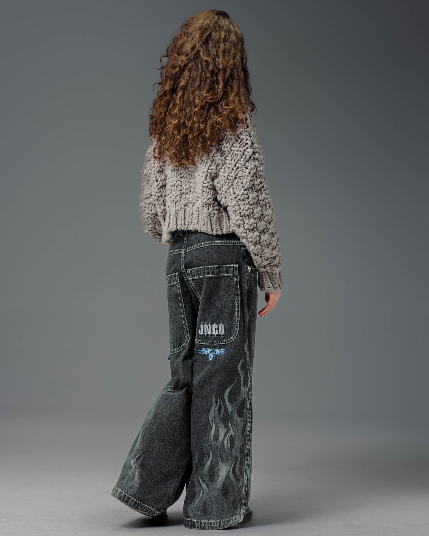 W Flame Hellfire. 26". Black Vintage.