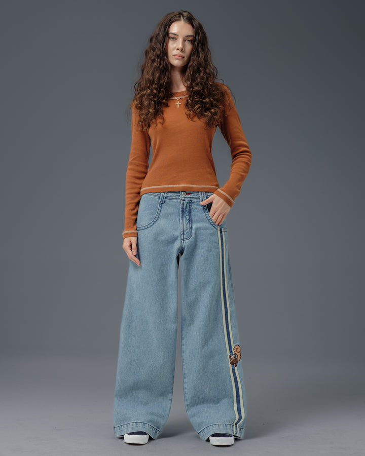 W Road Kill. 24". Antique.