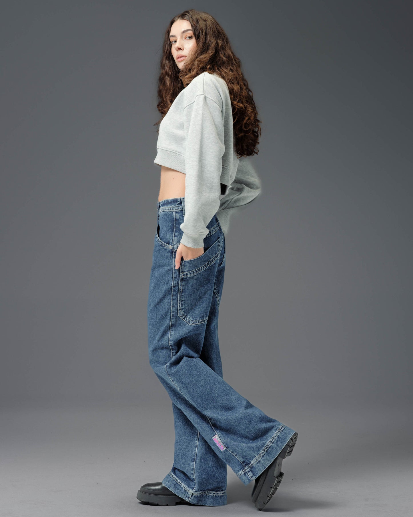 Crush City. 24". Dark Stone.