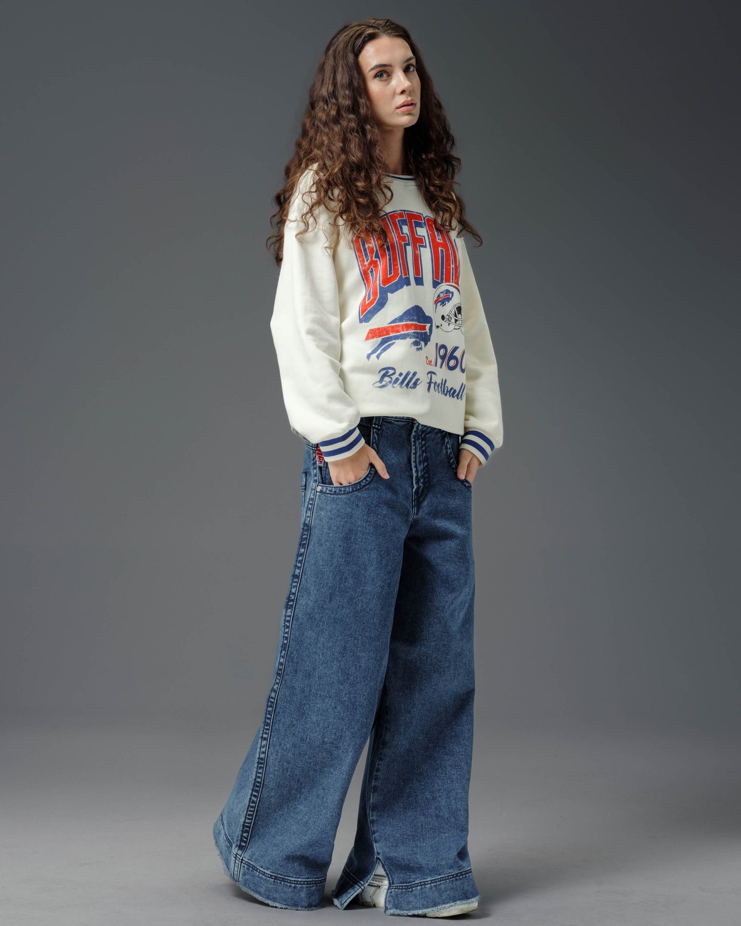 W Destroyer. 32”. Dark Stone.