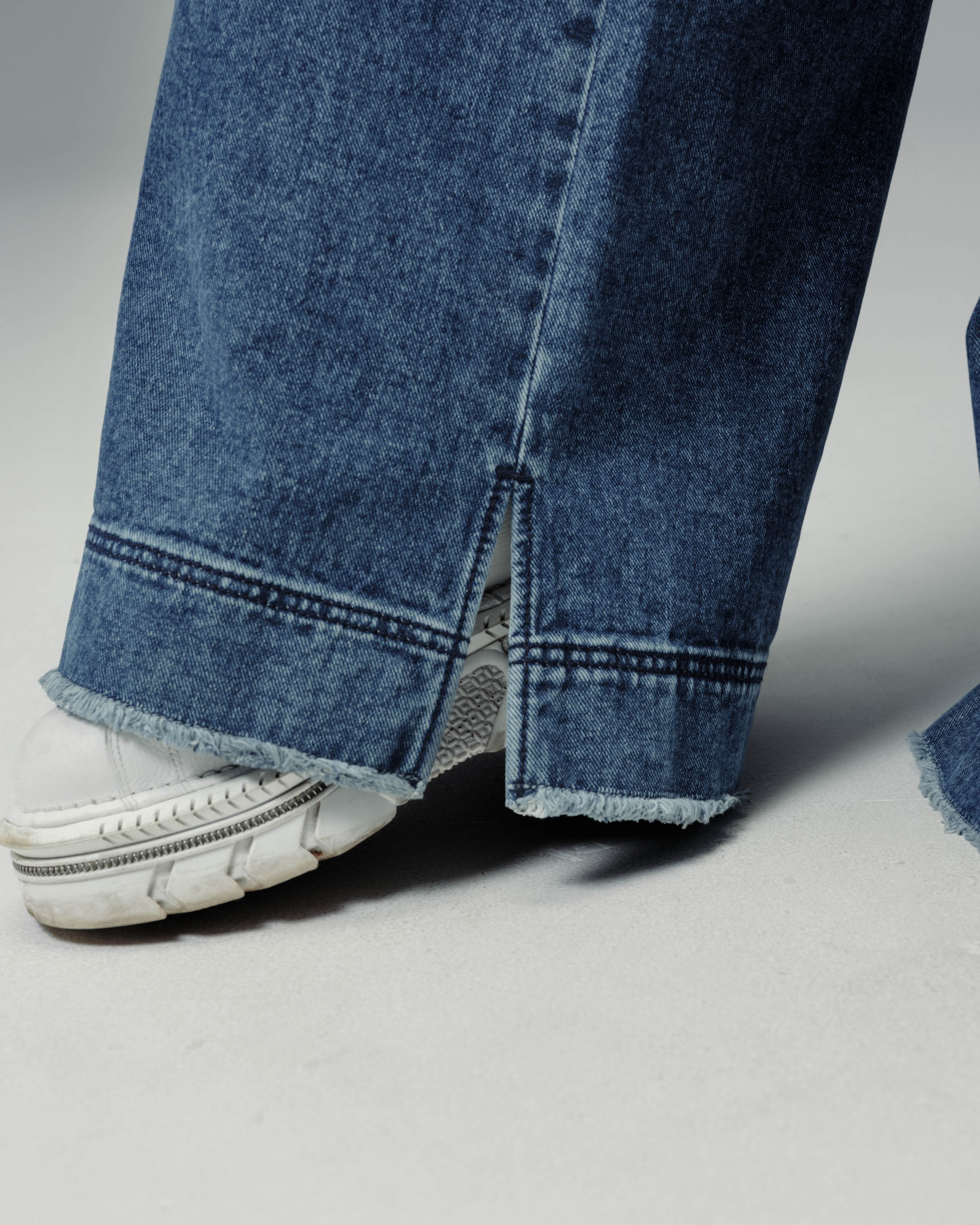 Destroyer Jeans. 32” Wide Leg. Dark Stone. – JNCO Los Angeles