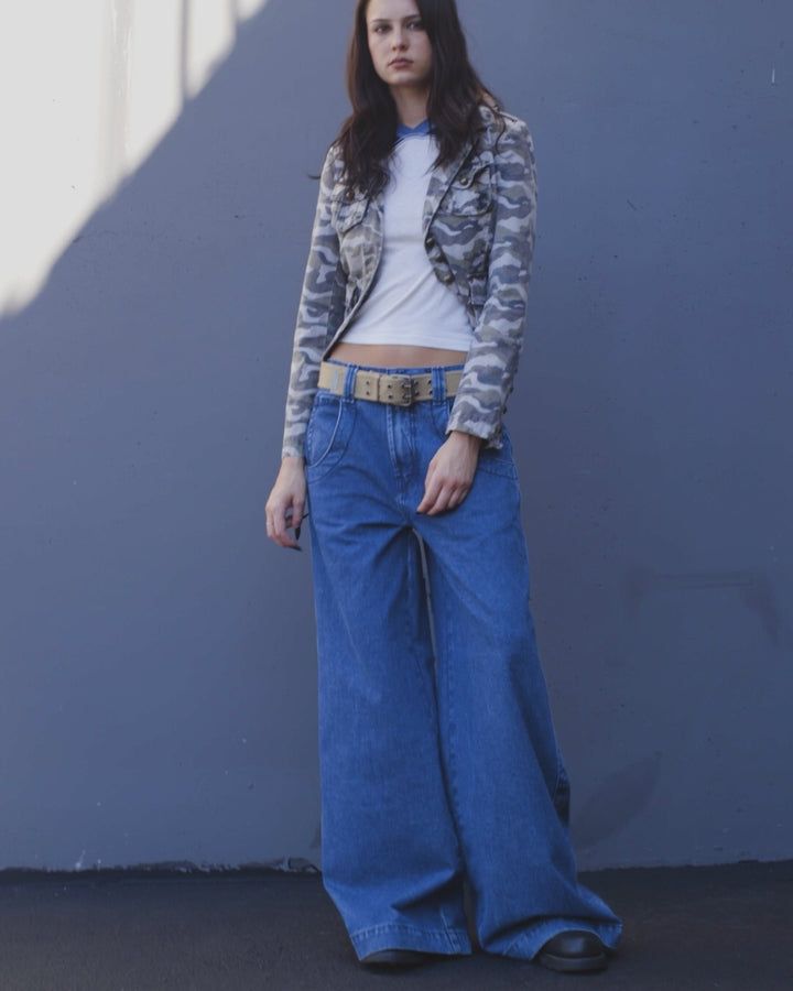 The Camilla Jeans. 27”. Dark Stone.